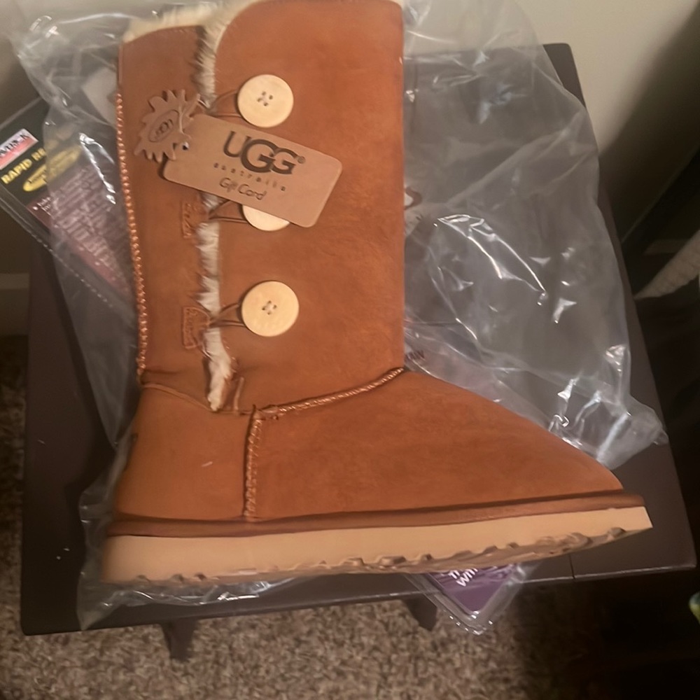 Ugg ladies size 8 tall boots